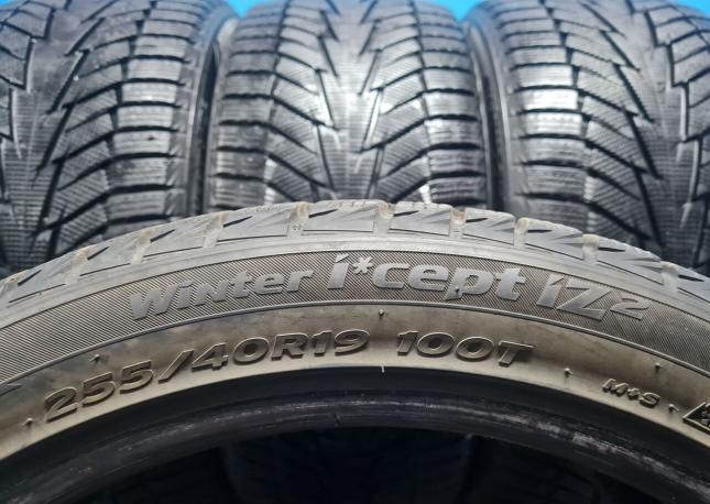 Hankook Winter I&#39;Cept IZ2 255/40 R19 100T