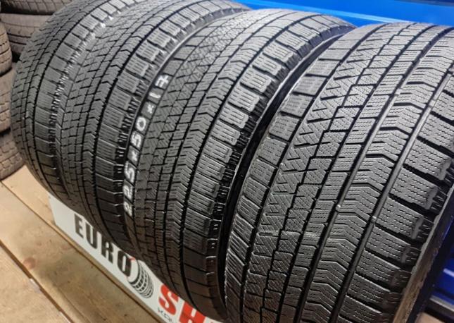 Bridgestone Blizzak VRX2 225/50 R17 96R