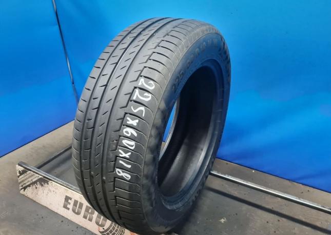 Continental PremiumContact 6 SUV 225/60 R18 104V