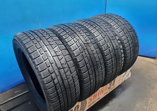 Yokohama Ice Guard IG50 215/55 R16 93Q