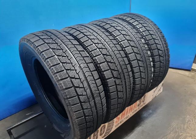 Bridgestone Blizzak VRX 215/65 R16 98Q