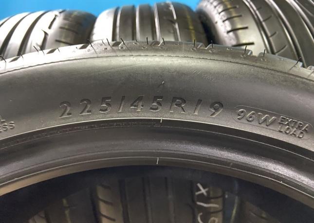 Dunlop SP Sport Maxx RT 225/45 R19 96W