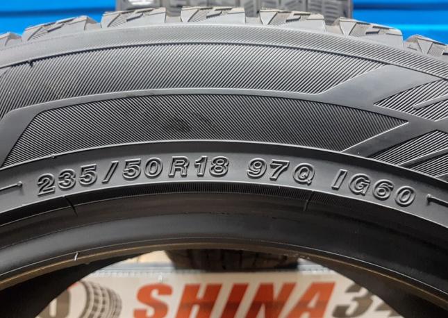 Yokohama Ice Guard IG60 235/50 R18 100Q