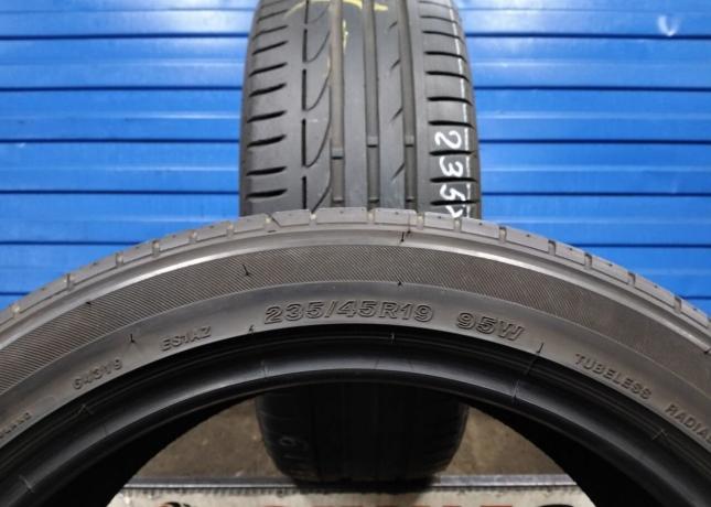 Bridgestone Potenza S001 235/45 R19 95W