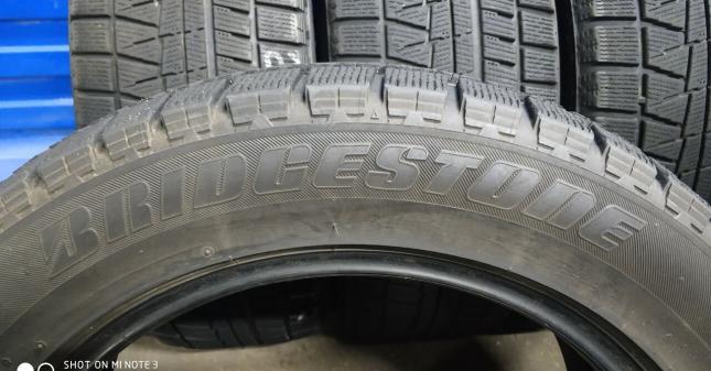 Bridgestone Blizzak Revo GZ 225/55 R17 100Q