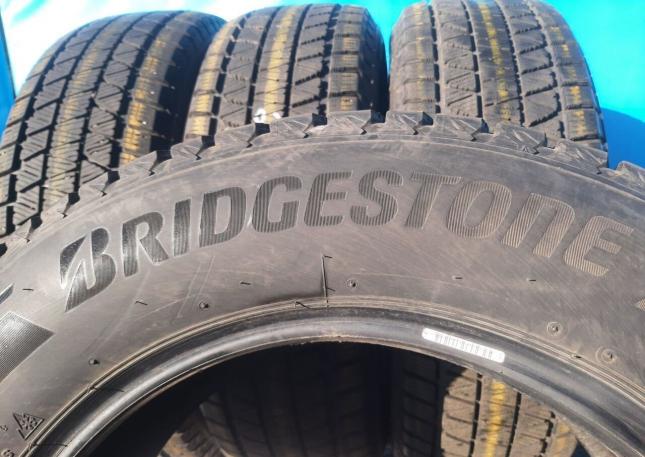 Bridgestone Blizzak DM-V3 235/65 R18 106Q