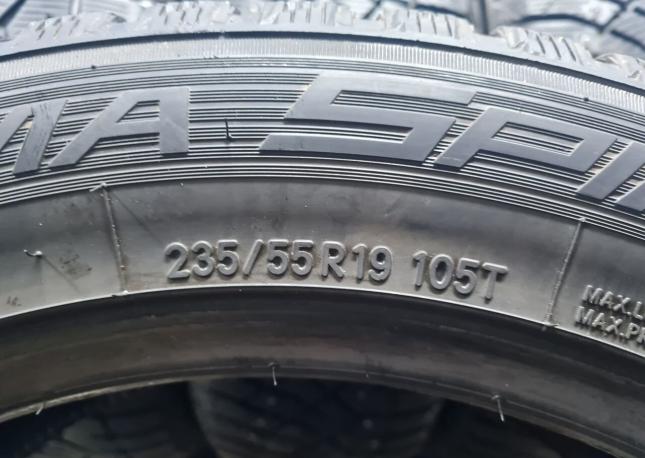 Nitto Therma Spike 235/55 R19 88T