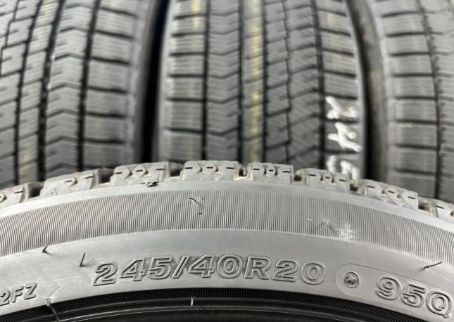 Bridgestone Blizzak VRX2 245/40 R20 95Q