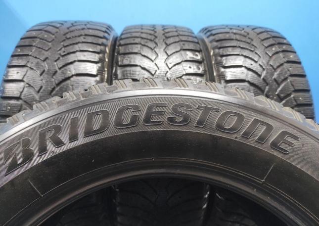 Bridgestone Blizzak Spike-01 235/60 R18 107H