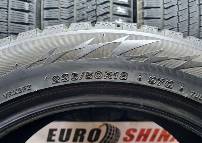 Bridgestone Blizzak VRX2 235/50 R18 97R