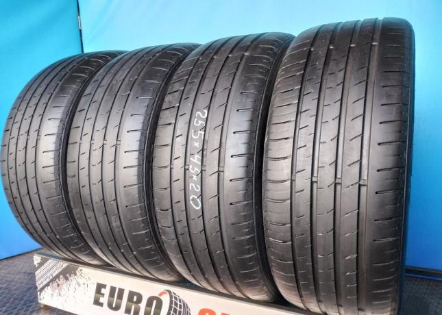 Nexen N Fera RU1 255/45 R20 V