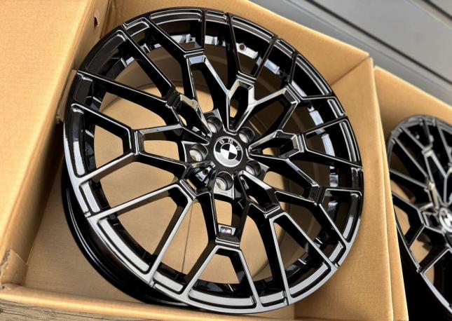5x112 R19 разноширокие новые диски арт. 3209-19B-112