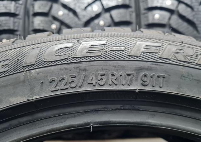 Toyo Observe Ice-Freezer 225/45 R17 91T