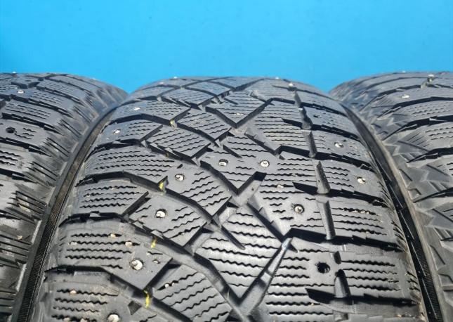 Nitto Therma Spike 235/55 R19 88H