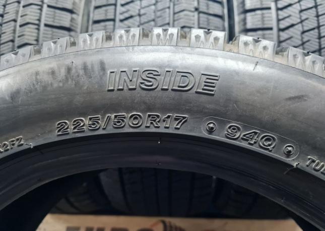 Bridgestone Blizzak VRX2 225/50 R17 95R