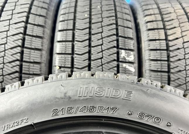 Bridgestone Blizzak VRX2 215/45 R17 87Q