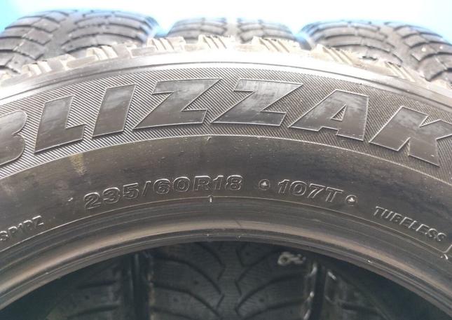 Bridgestone Blizzak Spike-01 235/60 R18 107H