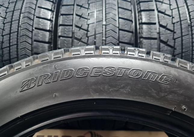 Bridgestone Blizzak VRX 245/45 R17 95S