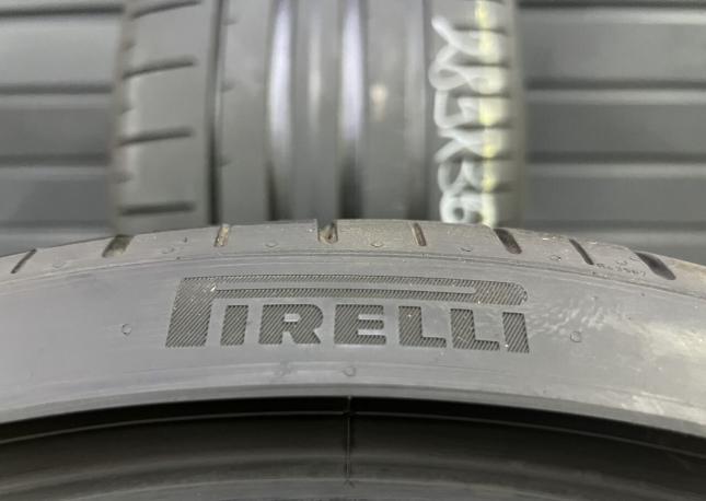 Pirelli P Zero PZ4 285/30 R22 101Y