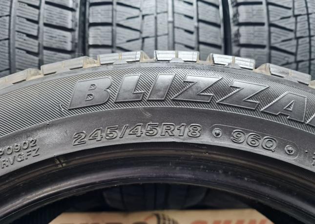 Bridgestone Blizzak Revo GZ 245/45 R18 96Q