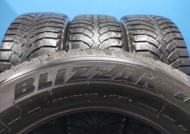 Bridgestone Blizzak Spike-01 235/60 R18 107T