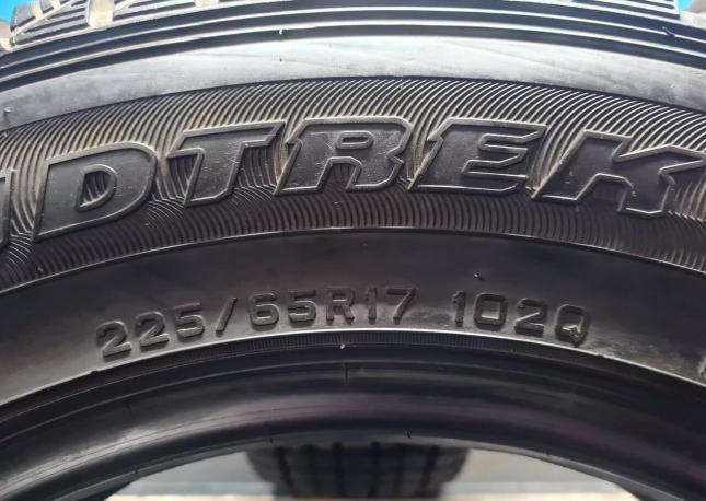 Dunlop Grandtrek SJ7 225/65 R17 102Q