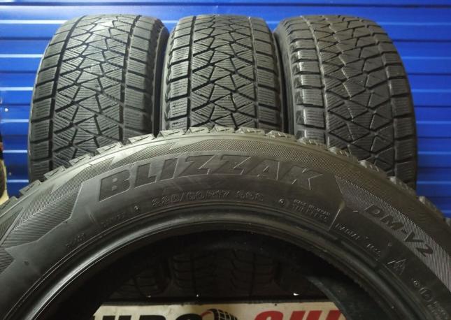 Bridgestone Blizzak DM-V2 225/60 R17 99S