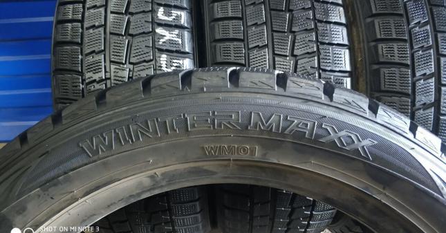 Dunlop SP Winter Maxx WM01 215/50 R17 88V