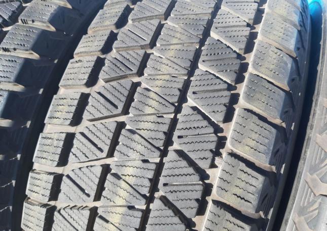 Bridgestone Blizzak DM-V3 245/65 R17 107Q