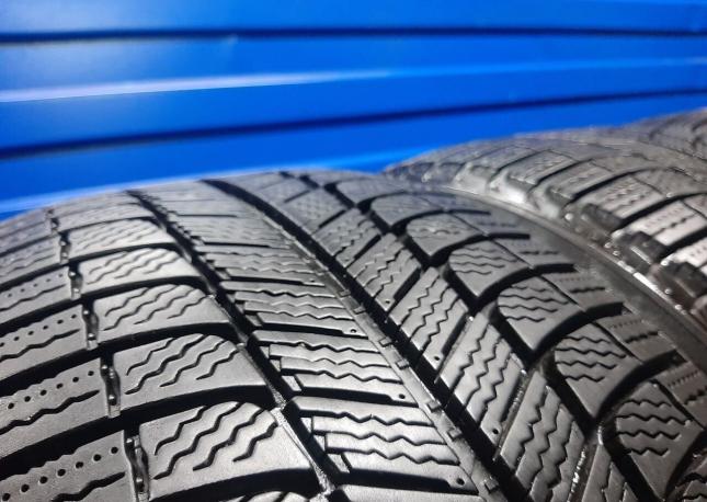 Michelin X-Ice 3 235/55 R17 103R