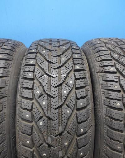 Tigar Ice 215/55 R16 97H