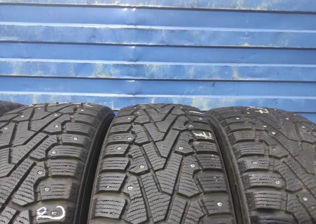 Pirelli Ice Zero SUV 215/65 R17 103H