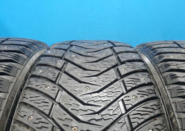 Yokohama Ice Guard IG65 255/45 R19 104H