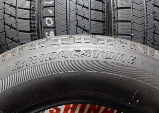 Bridgestone Blizzak VRX 215/60 R16 95R