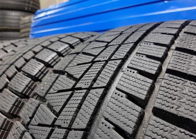 Bridgestone Blizzak Revo GZ 225/55 R17 97R