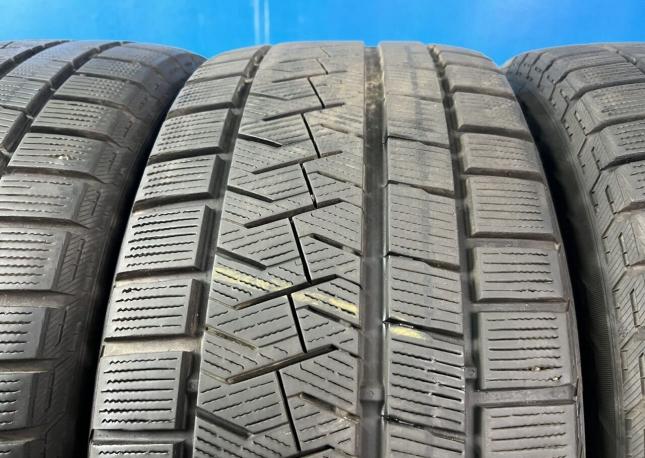 Pirelli Ice Asimmetrico 245/45 R17 99R