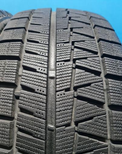 Bridgestone Blizzak Revo GZ 215/45 R17 87Q