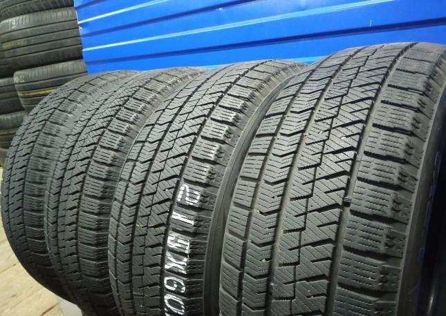 Bridgestone Blizzak VRX2 215/60 R16 95R