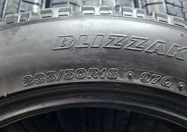 Bridgestone Blizzak VRX 235/50 R18 97Q