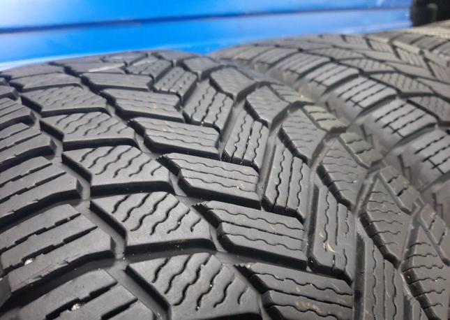 Michelin X-Ice Snow SUV 255/50 R19 и 235/55 R19 105V