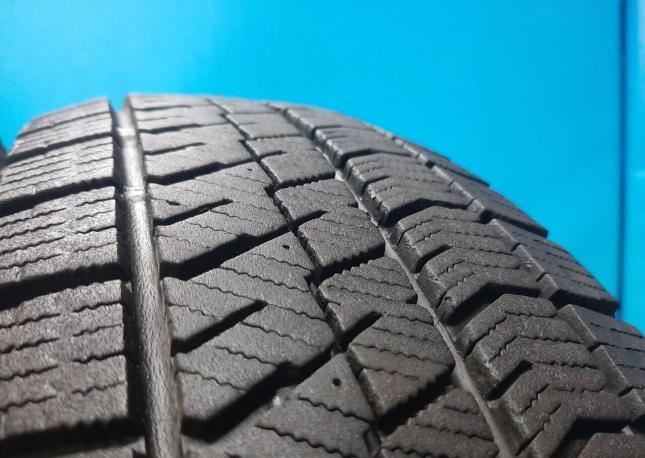 Bridgestone Blizzak VRX2 175/65 R14 82Q