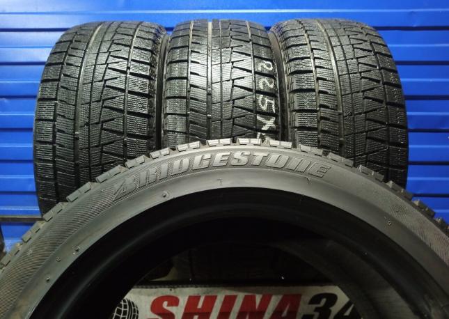 Bridgestone Blizzak Revo GZ 225/50 R17 94Q