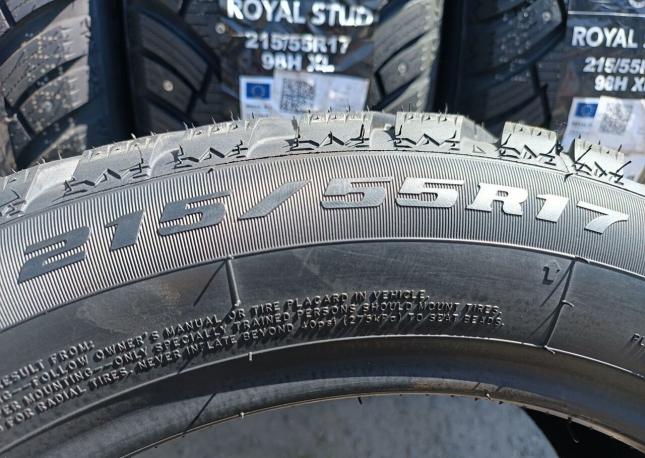 Royal Black Royal Stud 215/55 R17 96V