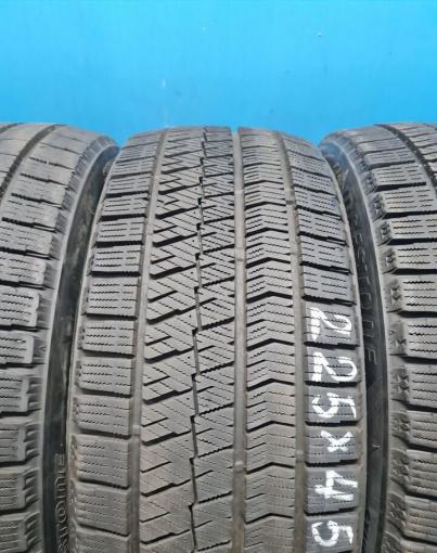 Bridgestone Blizzak VRX2 225/45 R17 91Q