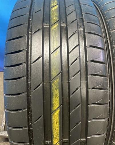 Kumho Ecsta PS71 215/45 R18 93Y