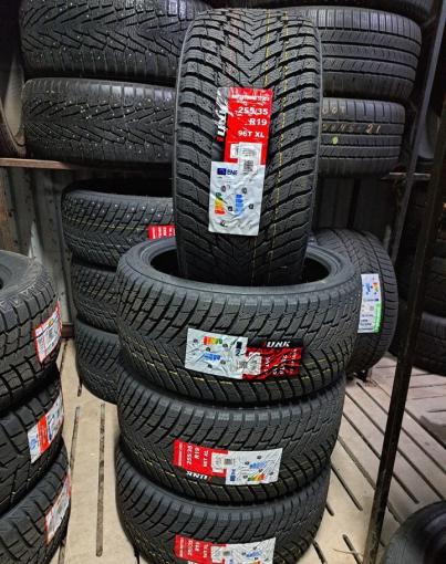 iLink Wintervorhut Stud II 255/35 R19 96T