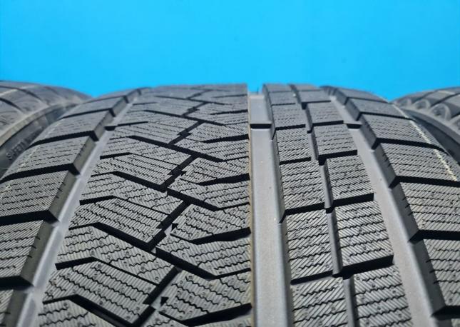 Triangle PL02 255/35 R20 97W