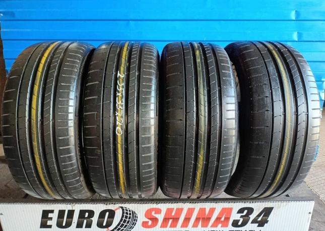 Pirelli P Zero PZ4 235/35 R20 92Y