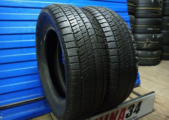 Bridgestone Blizzak VRX2 225/60 R17 99R