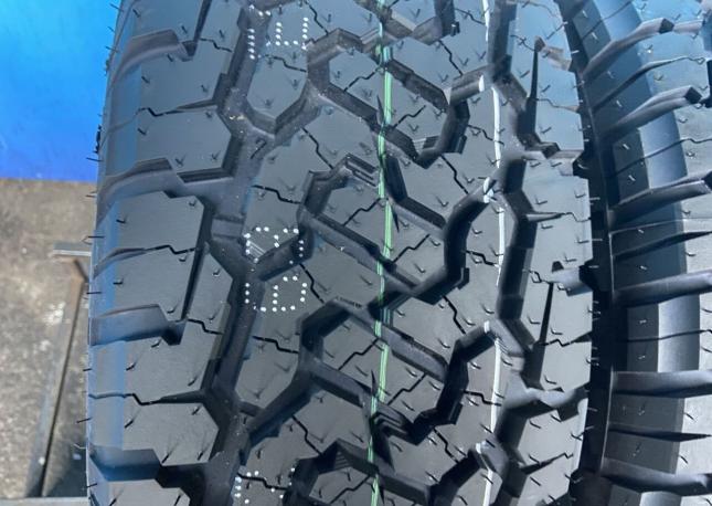 Comforser CF1100 235/75 R15 105T